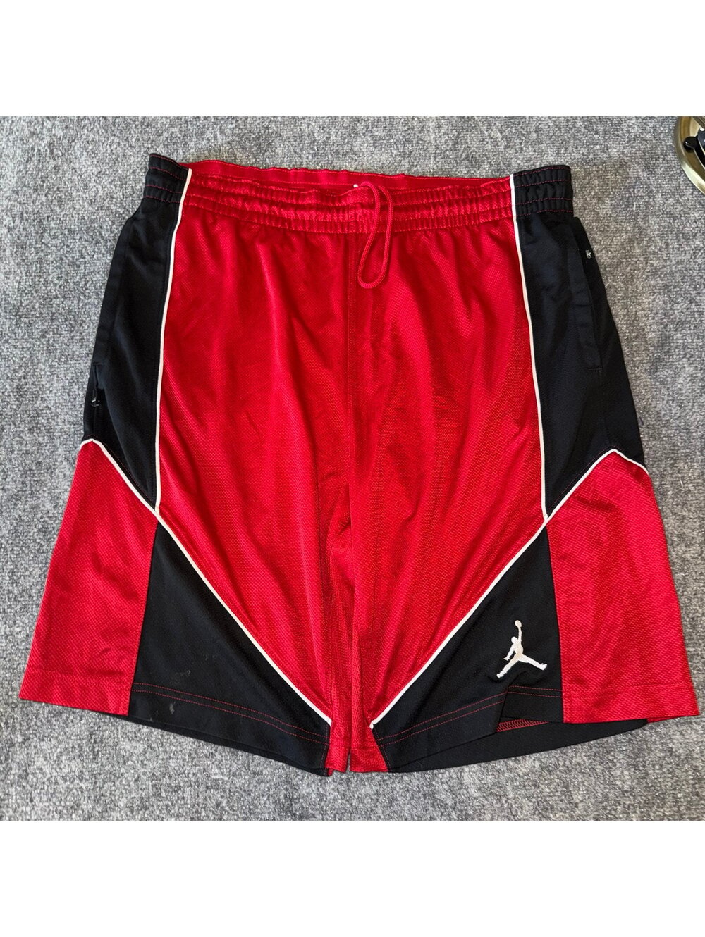 Jordan Red Black Athletic Basketball Shorts Mens LG Vtg y2k 90s Rare